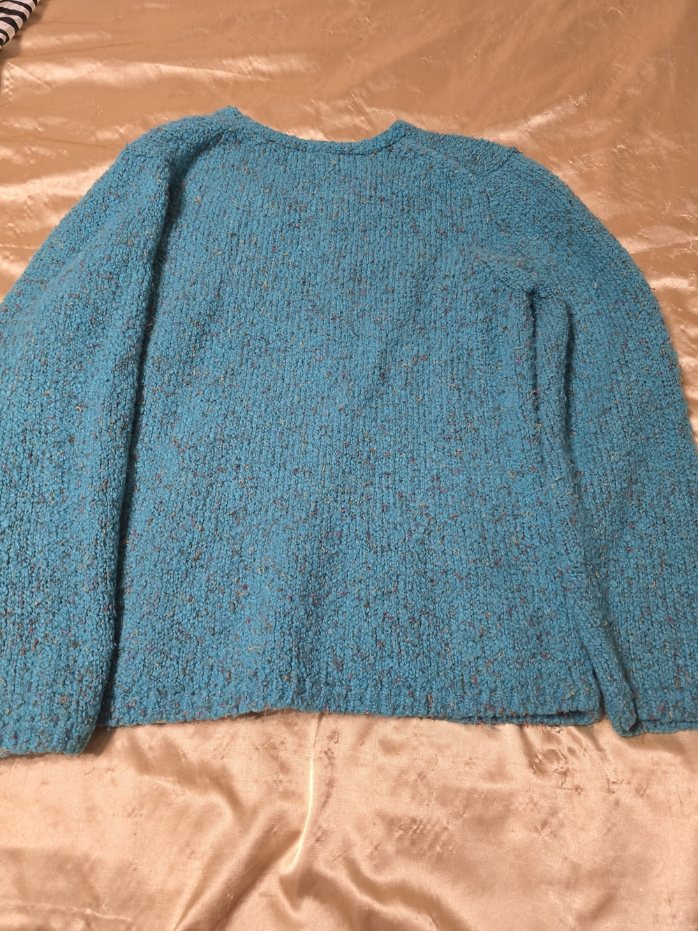 Coldwater Creek Teal Bouclé V-Neck Sweater - Picture 3 of 3